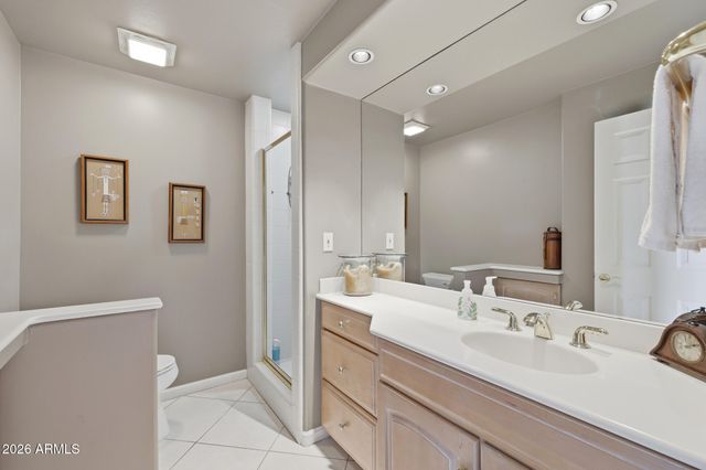 5525 E LINCOLN Drive 105, Paradise Valley, AZ 85253