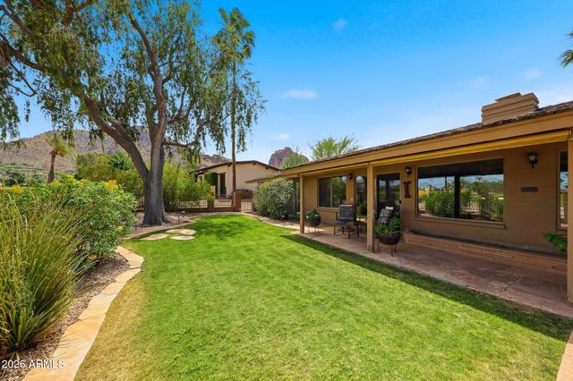 5525 E LINCOLN Drive 105, Paradise Valley, AZ 85253