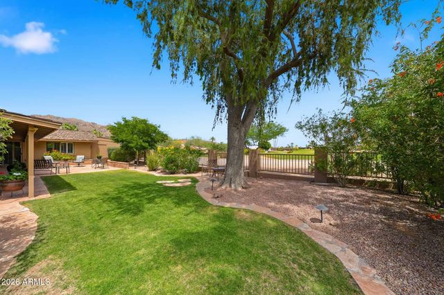 5525 E LINCOLN Drive 105, Paradise Valley, AZ 85253