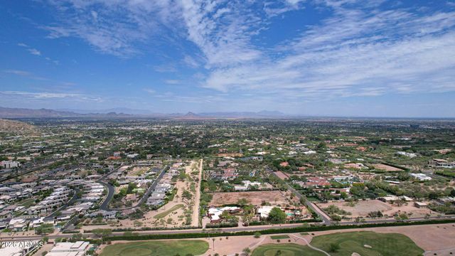 5525 E LINCOLN Drive 105, Paradise Valley, AZ 85253