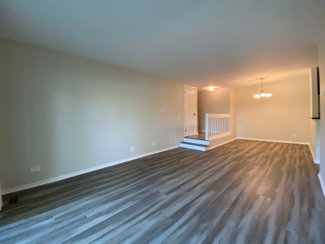 1300 McDowell Road 102, Naperville, IL 60563