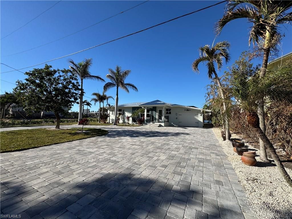 8065 Lagoon RD, FORT MYERS BEACH, FL 33931 — photo 3