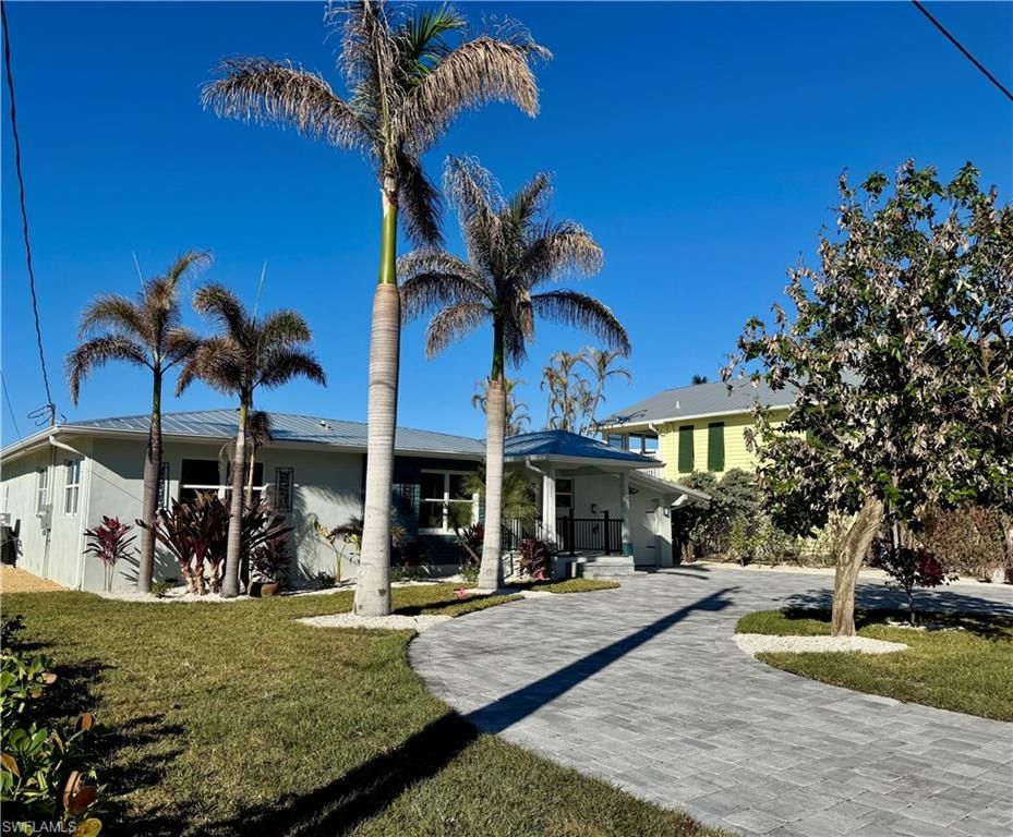 8065 Lagoon RD, FORT MYERS BEACH, FL 33931 — photo 4