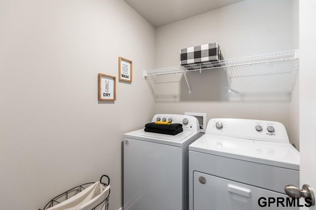 12653 S 205th Avenue, Gretna, NE 68028