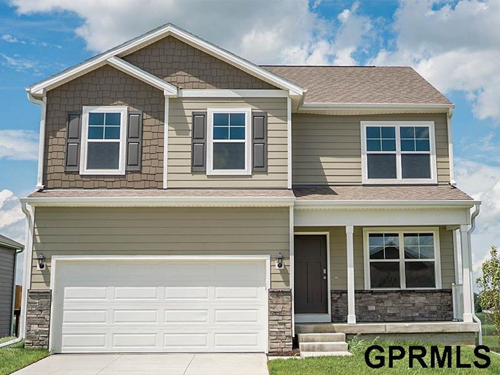 12653 S 205th Avenue, Gretna, NE 68028
