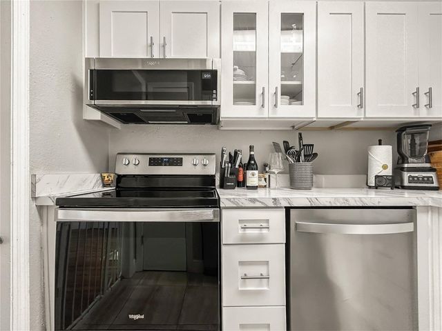 13706 ORANGE SUNSET DRIVE 13706, Tampa, FL 33618