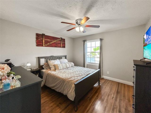 13706 ORANGE SUNSET DRIVE 13706, Tampa, FL 33618