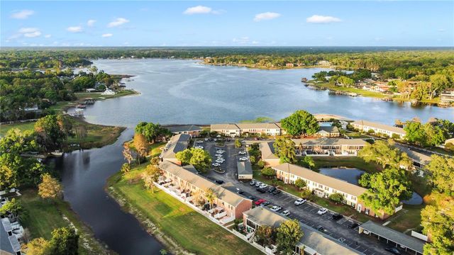 13706 ORANGE SUNSET DRIVE 13706, Tampa, FL 33618