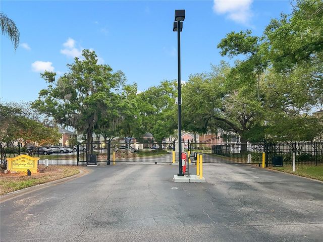 13706 ORANGE SUNSET DRIVE 13706, Tampa, FL 33618