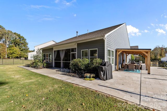 1512 Trevino Way, Waxhaw, NC 28173