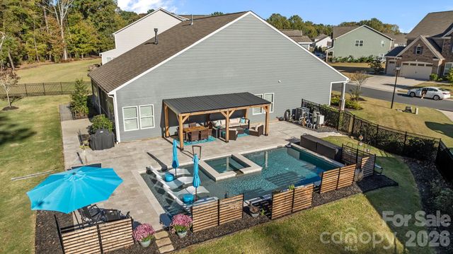 1512 Trevino Way, Waxhaw, NC 28173