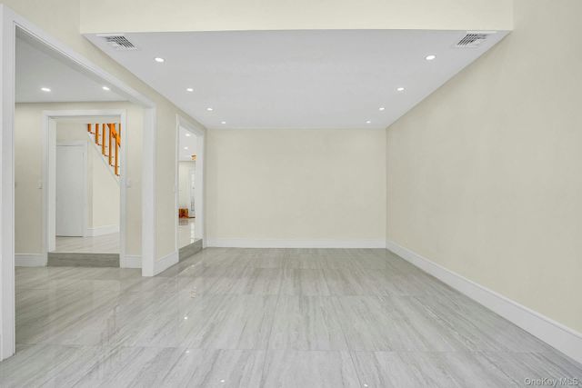 7 McCulloch Drive, Dix Hills, NY 11746