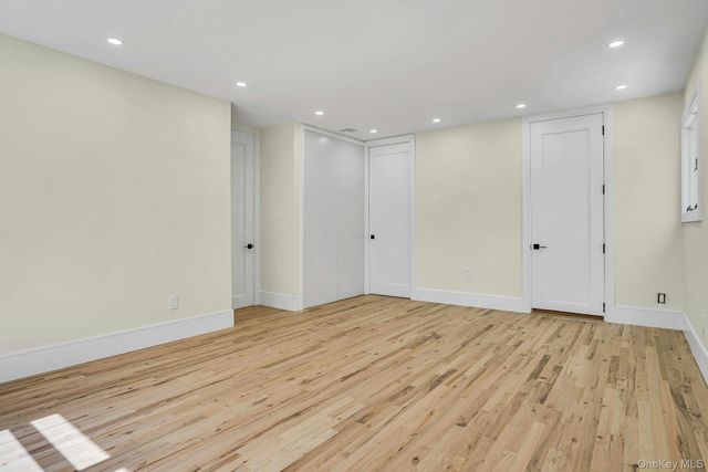 7 McCulloch Drive, Dix Hills, NY 11746