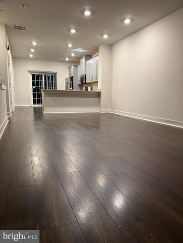 145 GROWDEN LDG, Bensalem, PA 19020
