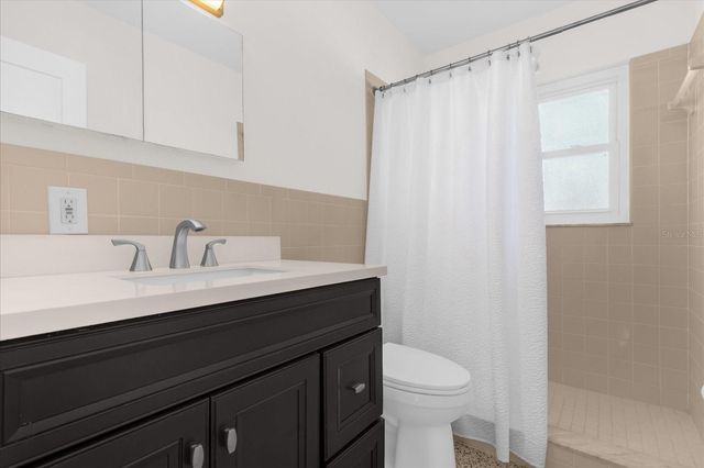 12366 137TH STREET N, Largo, FL 33774