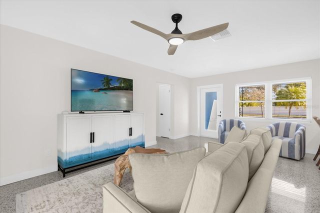 12366 137TH STREET N, Largo, FL 33774