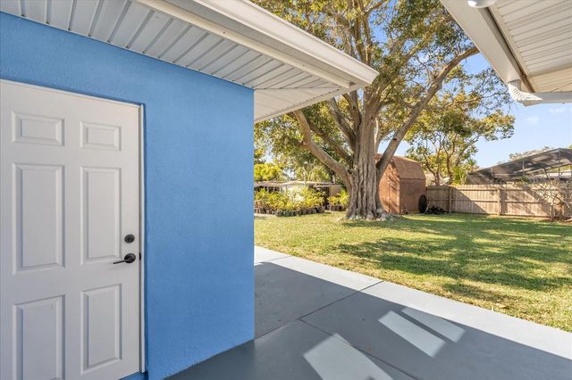 12366 137TH STREET N, Largo, FL 33774