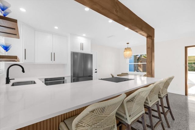 12366 137TH STREET N, Largo, FL 33774