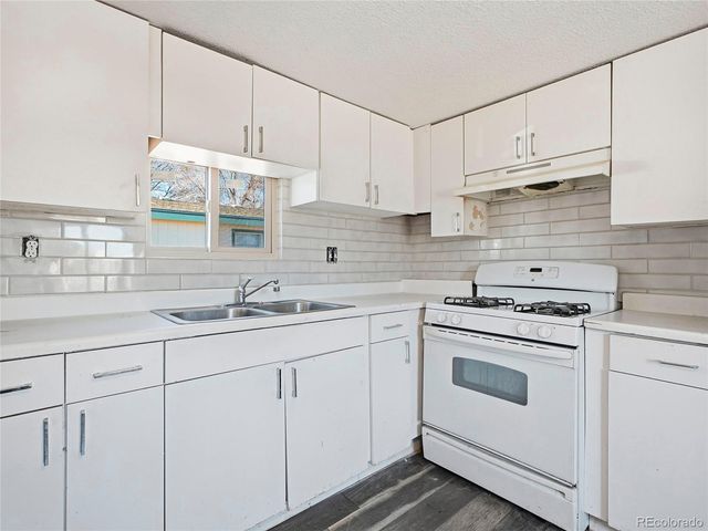 12205 Perry, Broomfield, CO 80020