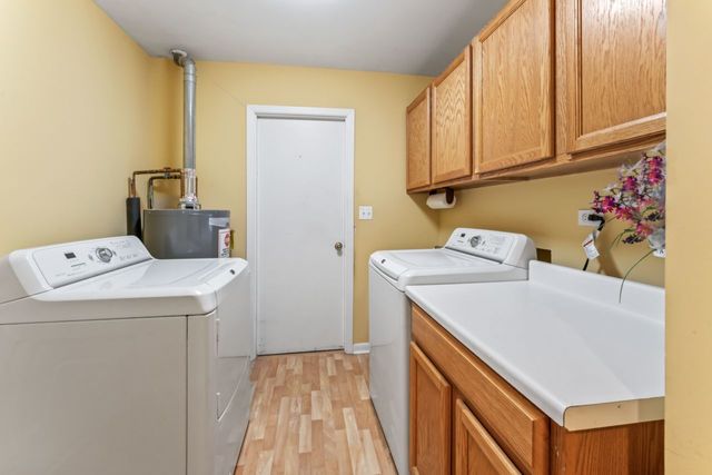 57 Kenilworth Avenue, Elk Grove Village, IL 60007
