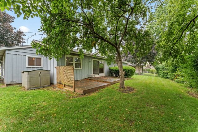 57 Kenilworth Avenue, Elk Grove Village, IL 60007