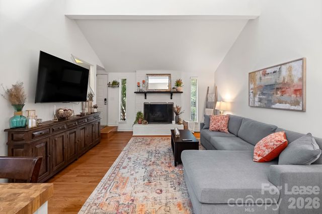 8211 Park Vista Circle, Charlotte, NC 28226