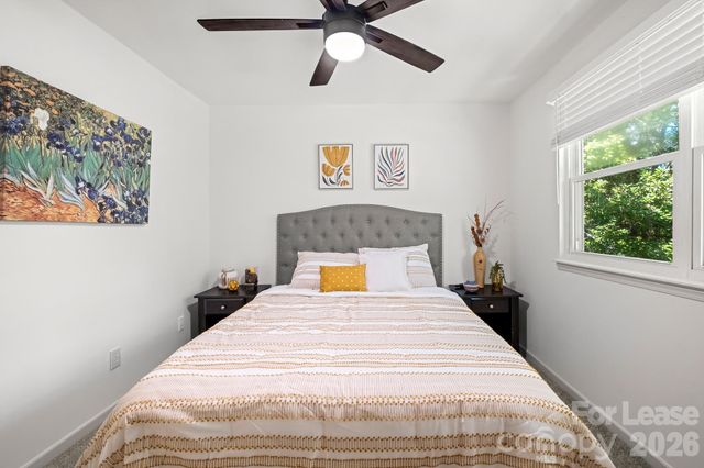 8211 Park Vista Circle, Charlotte, NC 28226