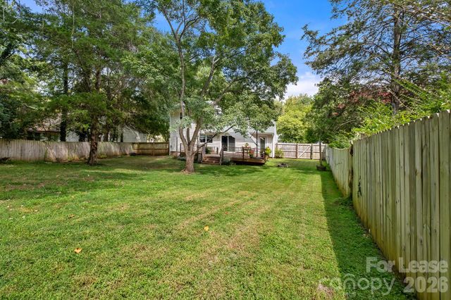 8211 Park Vista Circle, Charlotte, NC 28226