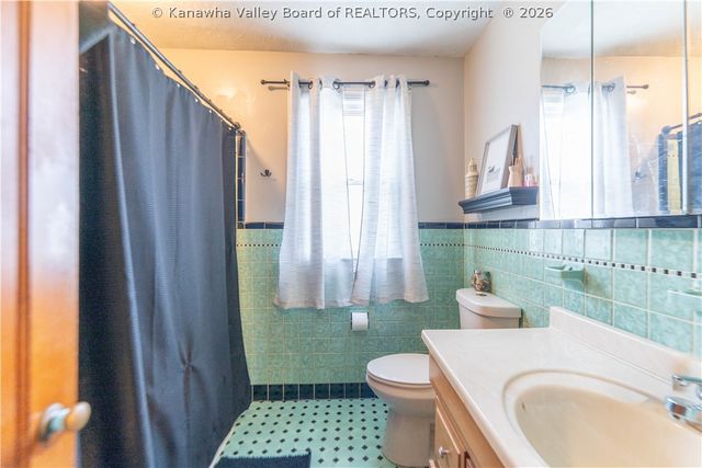 800 Temple Street, Charleston, WV 25387