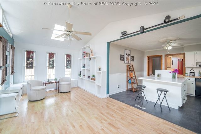 800 Temple Street, Charleston, WV 25387