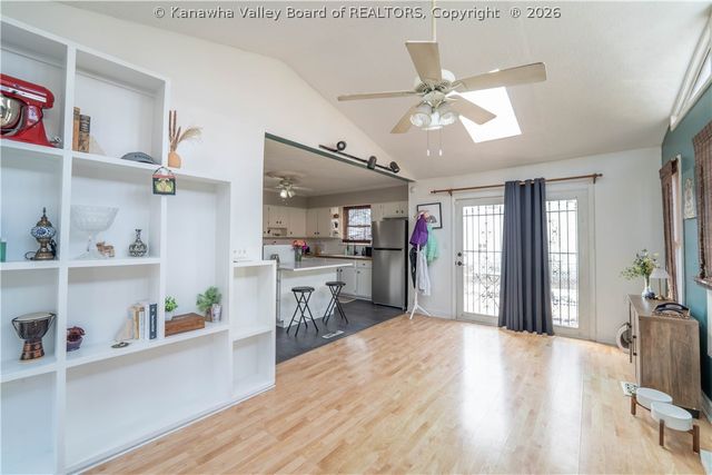 800 Temple Street, Charleston, WV 25387