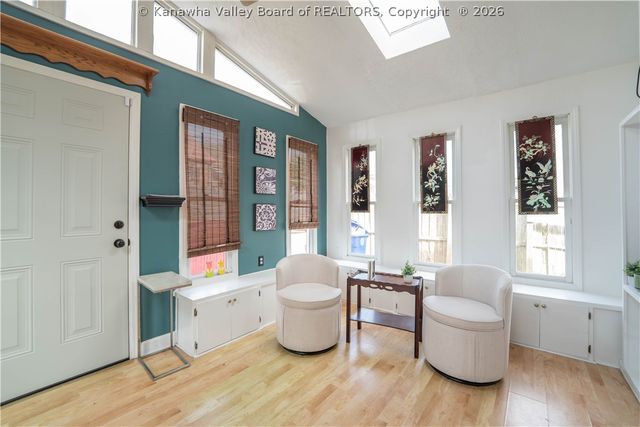 800 Temple Street, Charleston, WV 25387