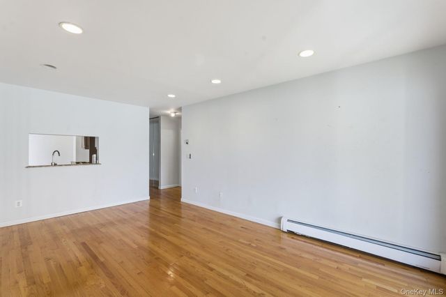 20617 Lori Drive 1166, Bayside, NY 11360