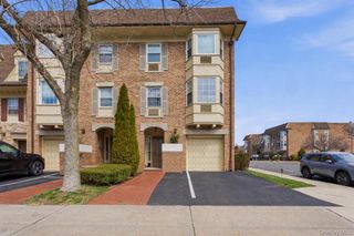 20617 Lori Drive 1166, Bayside, NY 11360