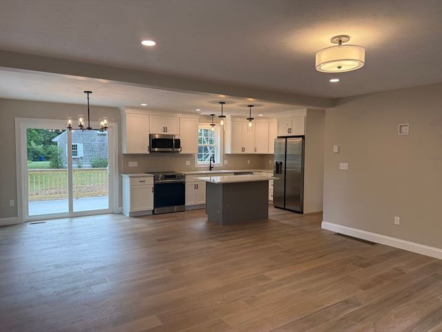 240 Spring St, West Bridgewater, MA 02379