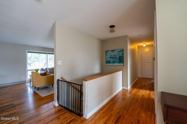 52 Hawthorne Avenue, Albany, NY 12203
