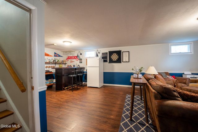 52 Hawthorne Avenue, Albany, NY 12203