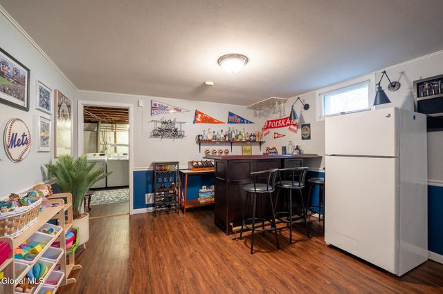 52 Hawthorne Avenue, Albany, NY 12203