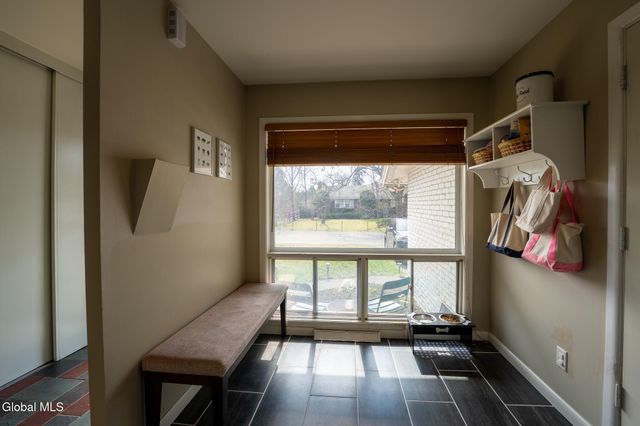 52 Hawthorne Avenue, Albany, NY 12203