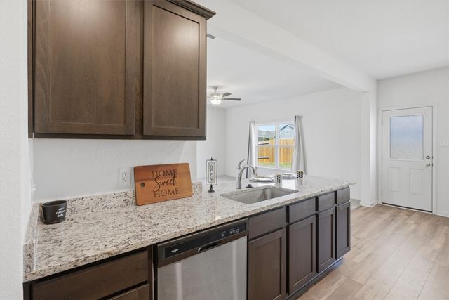 13522 Granite Park Road, Ponder, TX 76259