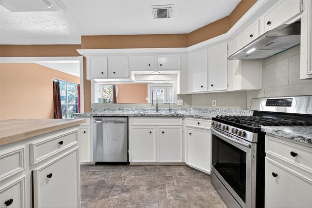 923 Valley Ranch Drive, Katy, TX 77450