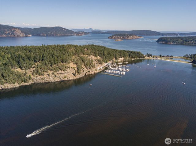 239 Shoreland Drive, Lopez Island, WA 98261