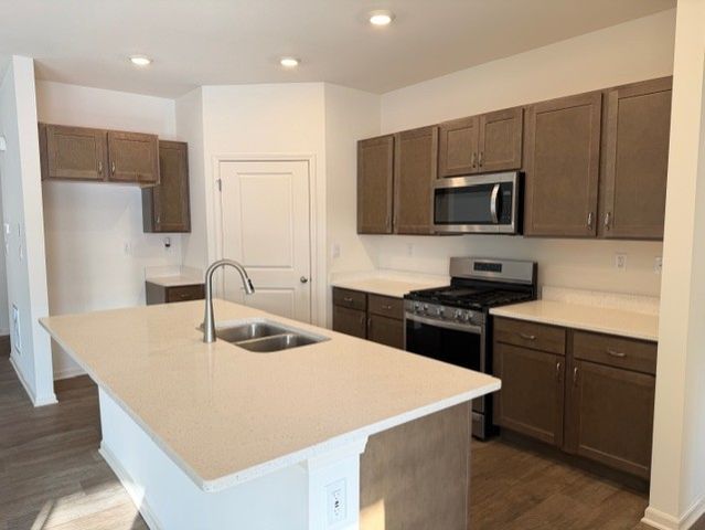 6321 Aspen Lane, Wonder Lake, IL 60097