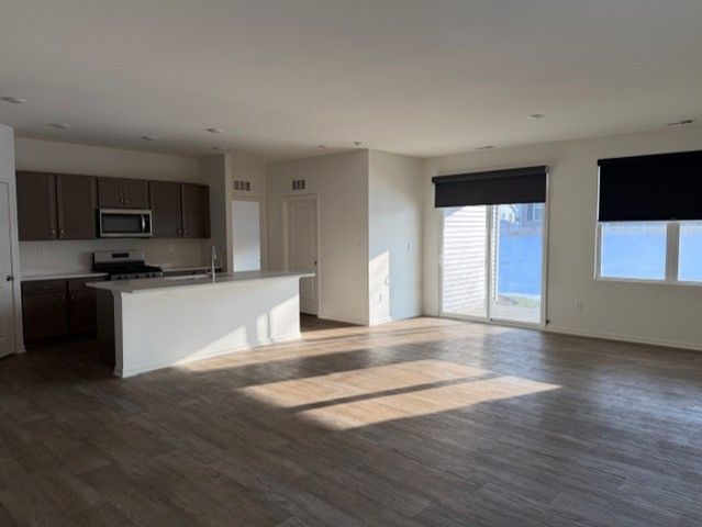 6321 Aspen Lane, Wonder Lake, IL 60097