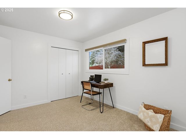 3299 DURLAND Dr, Hood River, OR 97031