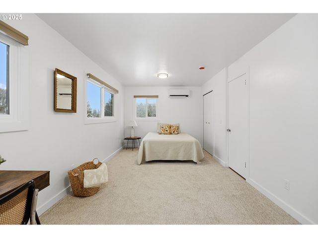 3299 DURLAND Dr, Hood River, OR 97031