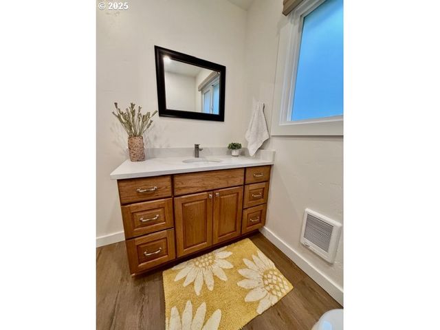 3299 DURLAND Dr, Hood River, OR 97031