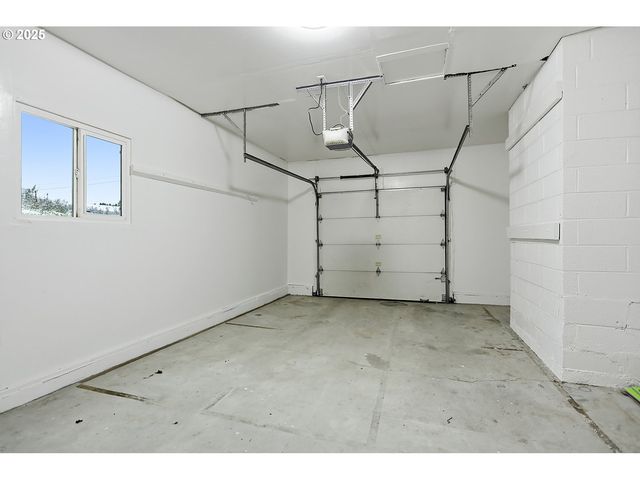 3299 DURLAND Dr, Hood River, OR 97031