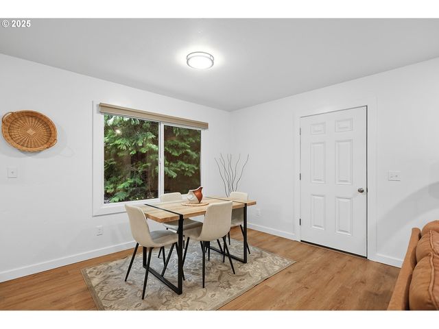 3299 DURLAND Dr, Hood River, OR 97031