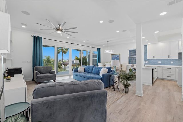 2813 KIPPS COLONY DRIVE S, Gulfport, FL 33707